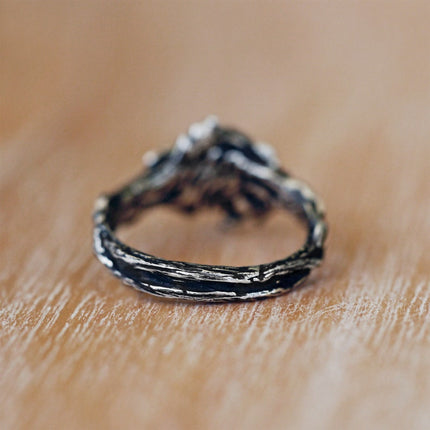 Elegante Iris Maansteen Statement Ring - Maak een Gedurfde Impressie