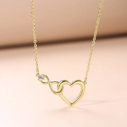 HeartBond Necklace – Tijdloos Sieraad van Verbonden Liefde