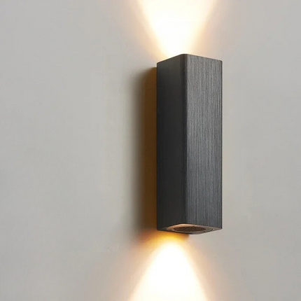 GlowLuxe - Stijlvolle LED Wandlamp voor Slaapkamer