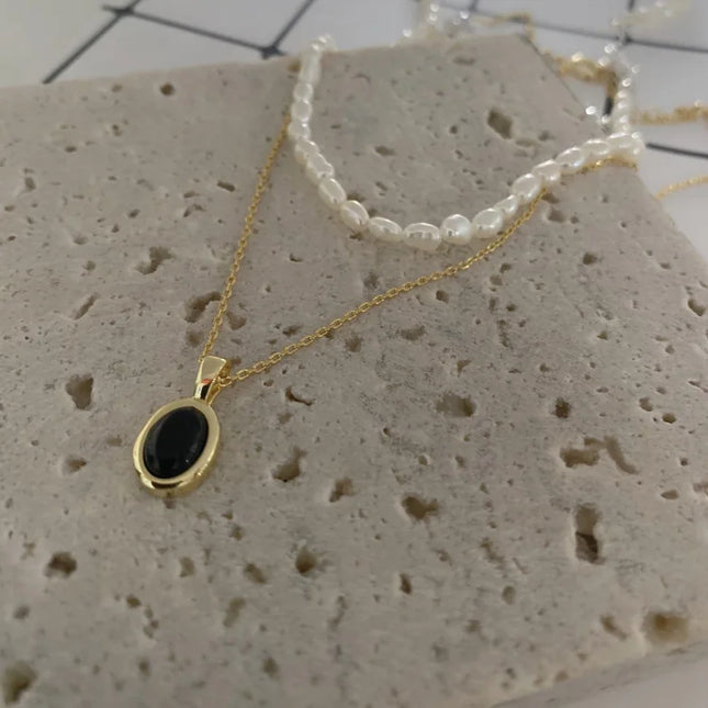 Elegante Zwarte Onyx en Parel Stapelketting - Aria Collectie