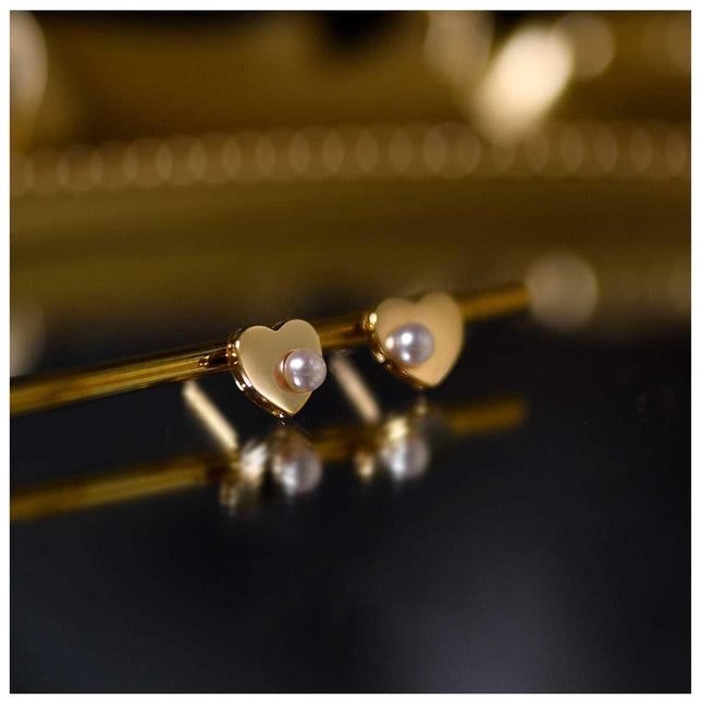 Amelie Heart Studs - Elegante Oorbellen met Parel