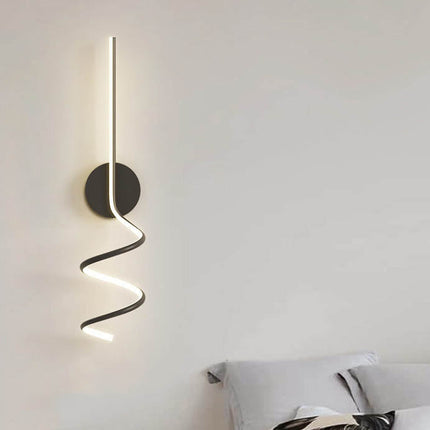 GlowWave – Strakke LED Boogwandlamp voor Sfeer