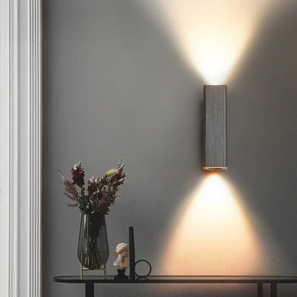 GlowLuxe - Stijlvolle LED Wandlamp voor Slaapkamer