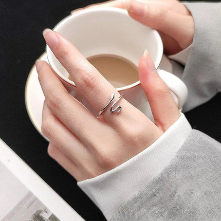 Amira Verstelbare Slangenring - Perfecte Aanpassing voor Jouw Stijl!