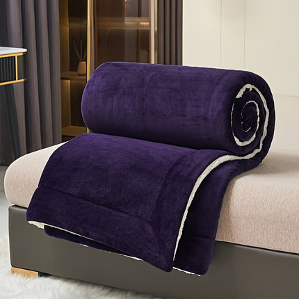 Luxe Comfort – Donkerpaarse Fleece Deken van Melkfleece