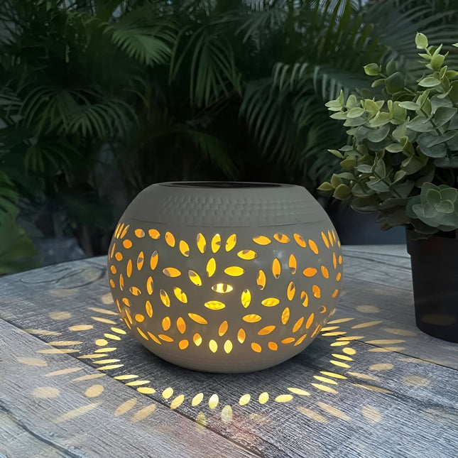 Elegante Solar Garden Light met Stippen - Sfeervolle Buitenverlichting