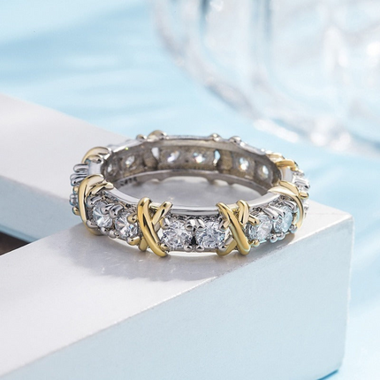 Auryn Ring - Elegante Platina Kruis Sieraad