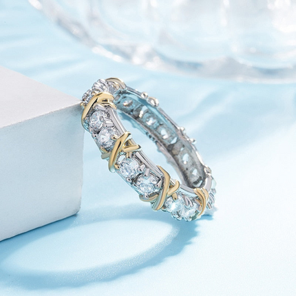 Auryn Ring - Elegante Platina Kruis Sieraad