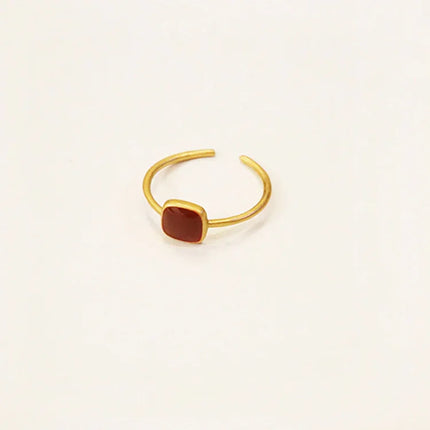 Charming Elvira Vintage Enamel Ring