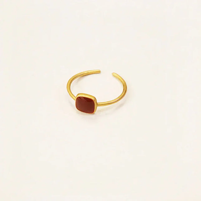 Charming Elvira Vintage Enamel Ring