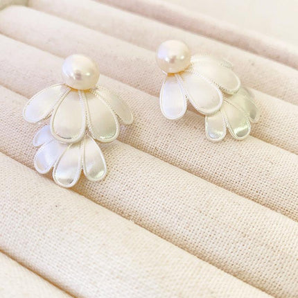Lunara Earrings - Elegante Dubbele Bloemenontwerpen