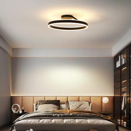 RadiantGlimmer Plafondlamp - Luxe Gouden LED Verlichting met Metaal Accenten