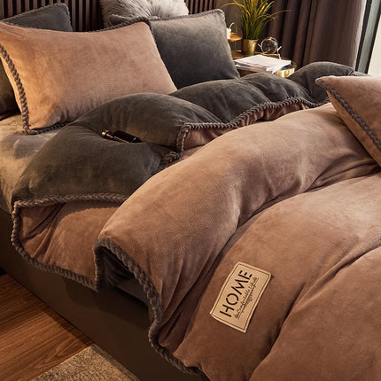 PlushHaven Luxe Fluweel Dekbedovertrekset – Kingsize Warmte & Comfort