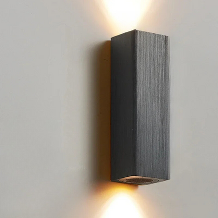 GlowLuxe - Stijlvolle LED Wandlamp voor Slaapkamer