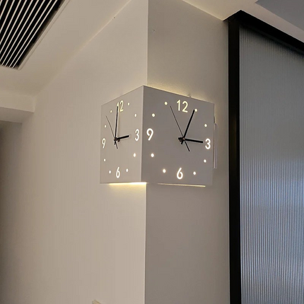 DualEdge Clock - Elegante Wandklok met Stille Mechanisme