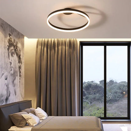 RadiantGlimmer Plafondlamp - Luxe Gouden LED Verlichting met Metaal Accenten