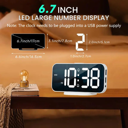 MirrorTime Clock - Stijlvolle LED Spiegel met USB Opladen