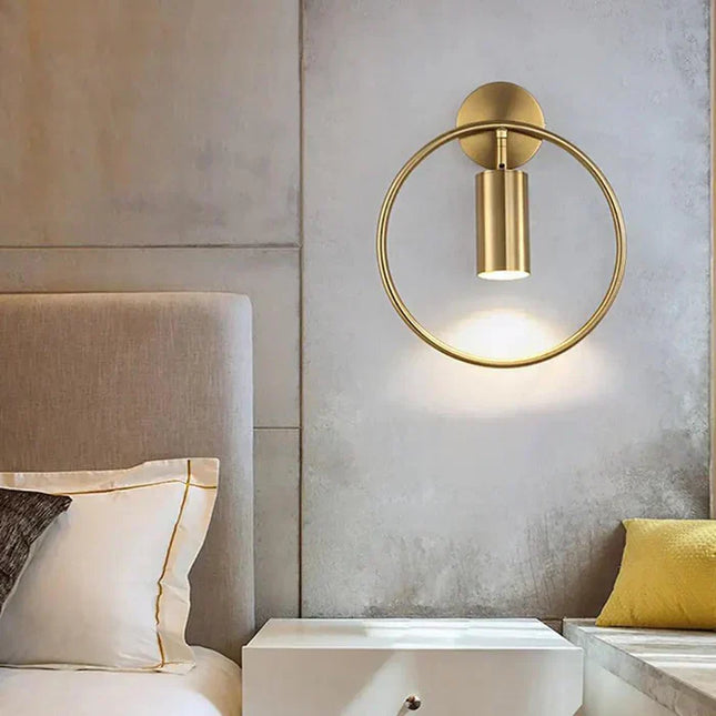 OpulentGlow Wandlamp - Gouden Elegantie voor Jouw Interieur