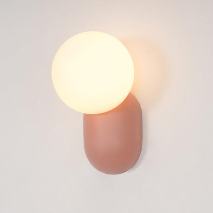 ChicGlow Resin Wandlamp – Elegantie en Energiezuinigheid in Één