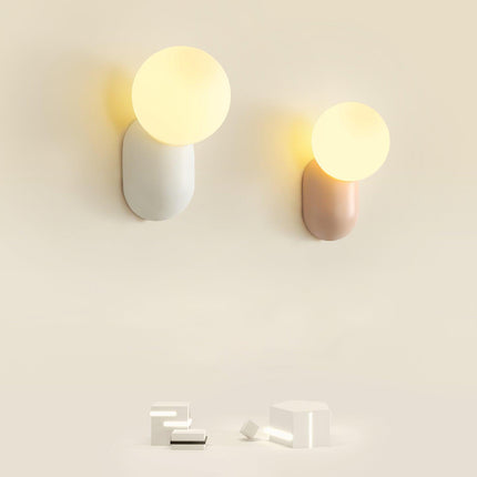 ChicGlow Resin Wandlamp – Elegantie en Energiezuinigheid in Één