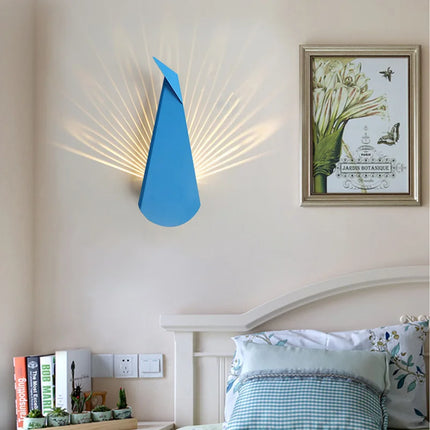 ElegantLuxe - Moderne LED Wandlamp Pauwenveer