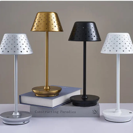 LuxeGlow – Draagbare LED Tafellamp voor Moderne Interieurs