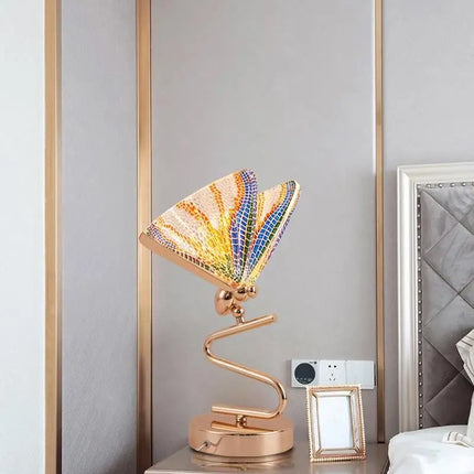 Luxe Vlinderlamp met Warm Sfeerverlichting – Elegante Accentuering