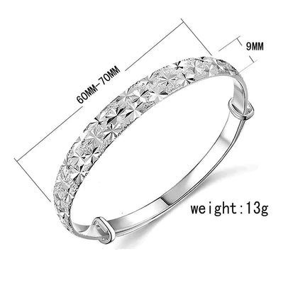 Betoverende Stervormige Zilveren Armband voor een Stralende Look