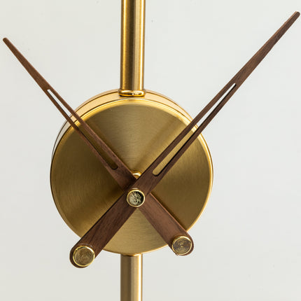 Aurora Luxe Tafellamp – Gouden Design met Draadloos Opladen
