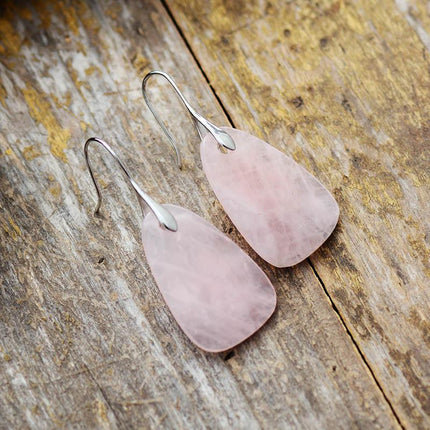 AuraGlow Oorbellen - Elegante Rozenkwarts Beschermende Sieraden