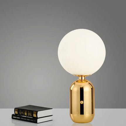 Scandinavische Luxe Tafellamp: WinterGlo Verlichting met Stijl