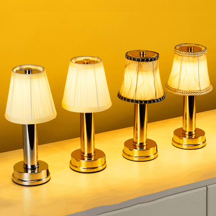 GleamLight Tafellamp - Verfijnde Messing Tafellamp voor Moderne Verlichting en Sfeer