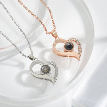 EternalLove Necklace – Hartvormige Ketting in 100 Talen