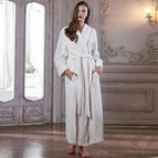 Vrouw witte riem / M