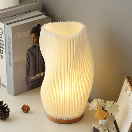 Frenchlight Tafellamp - Elegant Geplooide Tafellamp in Franse Crème voor Sfeervolle Ruimtes