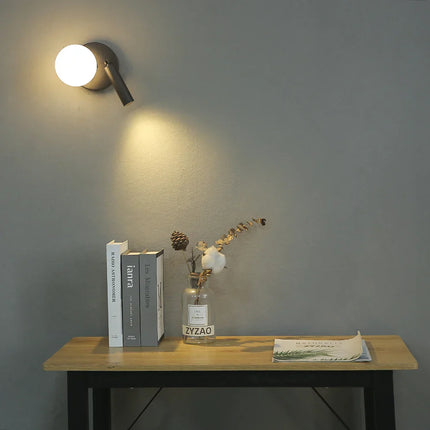 NordicLux - Rotating Glas LED Wandlamp voor Slaapkamer