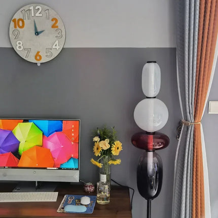 ChromaLuxe - Designer Vloerlamp met Kleuraccenten voor een Sprankelende Sfeer