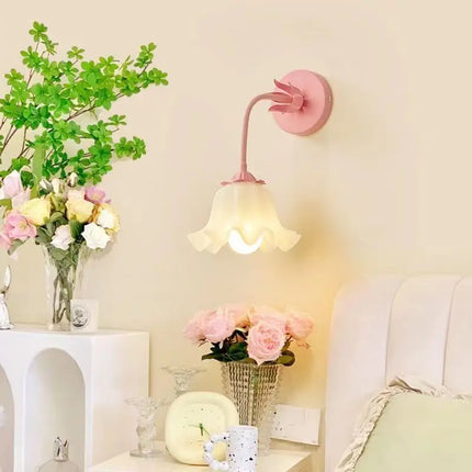 FrenchBloom Wall Light – Slaapkamer Bloemenlamp