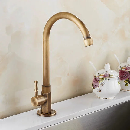 Elegante Zwanenhals Keuken Kranen van Antiek Messing