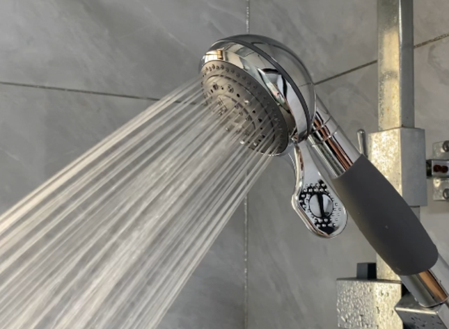 SafeShower – Ergonomische Douchekop voor Senioren
