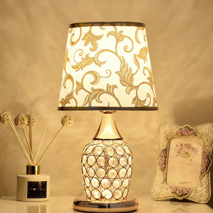 KristalGlow – Elegante Tafellamp voor Romantische Sferen