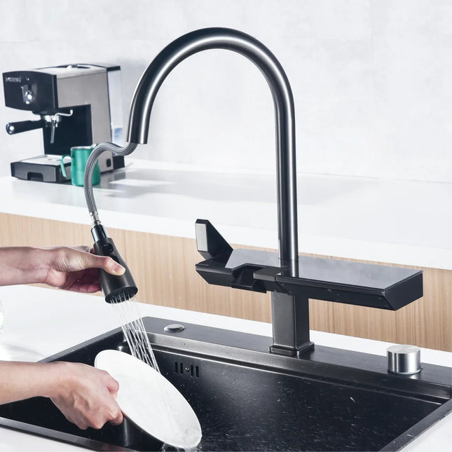 GleamFlow – Stijlvolle Digitale Keukenkraan in Chroom