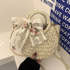 Beige met sjaaltje