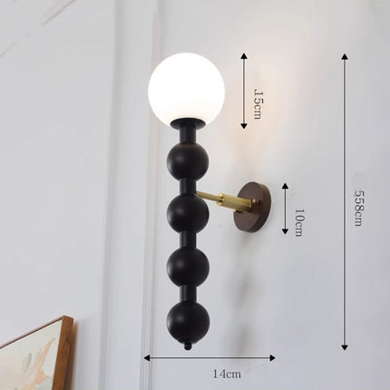 LumenSphere - Luxe Metalen Wandlamp met Bollen