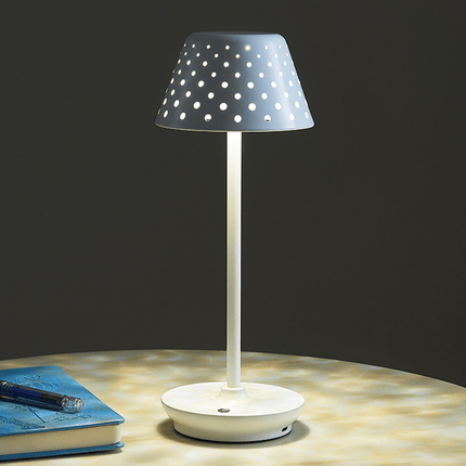 LuxeGlow – Draagbare LED Tafellamp voor Moderne Interieurs