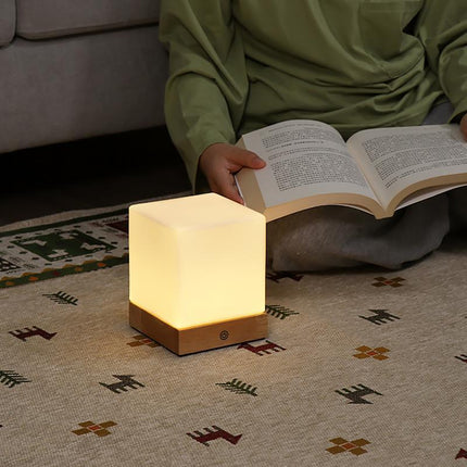 GloedCube Draadloze LED Tafellamp – Modern en Energiezuinig