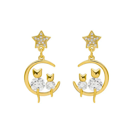 Elegante Gouden Kattenoorbellen met Sprankelende Zirkonia - Feline Glamour