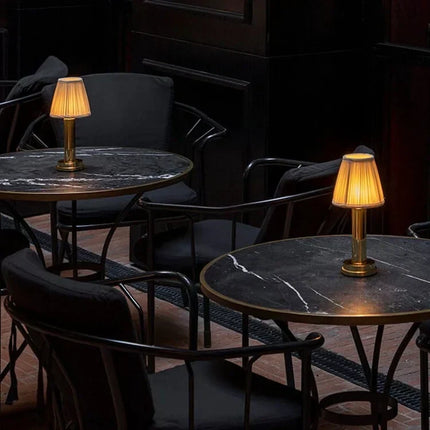 LuxeSilk Wireless Table Lamp - Elegant Draadloze Tafellamp voor Sfeervolle Ruimtes