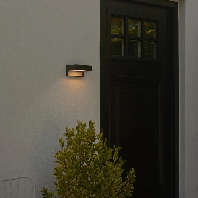 SolarGlow Light - Zwarte Oplaadbare LED Buitenlamp
