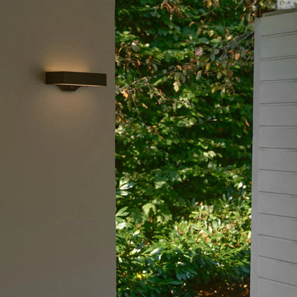 SolarGlow Outdoor Lamp – Draadloze LED Wandlamp met Sensor